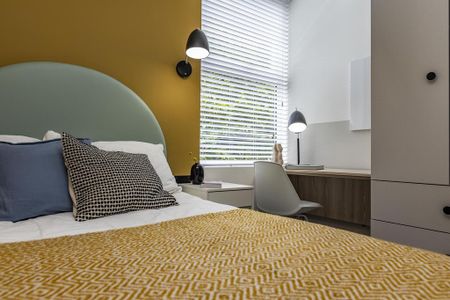 4 bedroom flat to rent - Photo 4