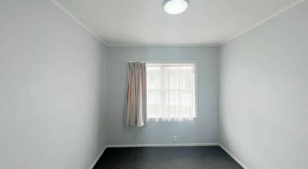 9 Reiman street, New Lynn - Photo 5