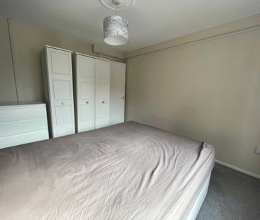 Durden Mews, Shaw - Photo 5