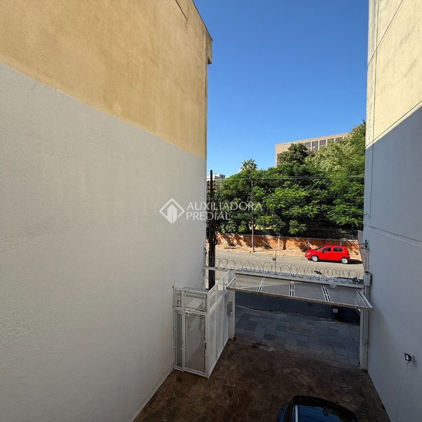 Casa com 5 quartos e 230m² para alugar em Centro Histórico, Porto Alegre. - Foto 1