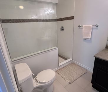 For Lease - 15 BIRCHPARK Drive Unit# Basement Apartment, Whitby, On... - Photo 5