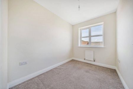 A 3 bedroom semi-detached house with single garage situated within the Village of Newton. - Photo 5