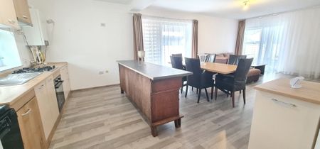 Casa de inchiriat 4 camere semimobilata cartier Izvor - Fotografie 2