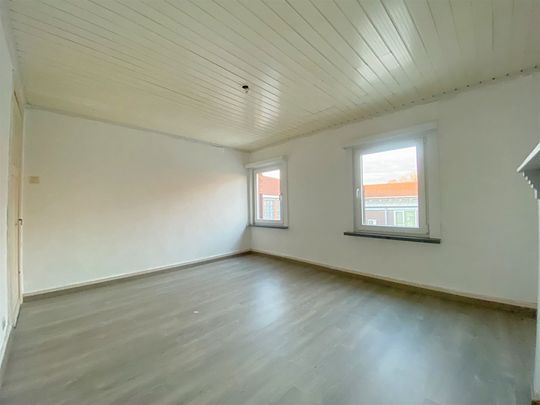 RIJWONING MET 2 SLAAPKAMERS, TUIN EN GARAGE - Foto 1