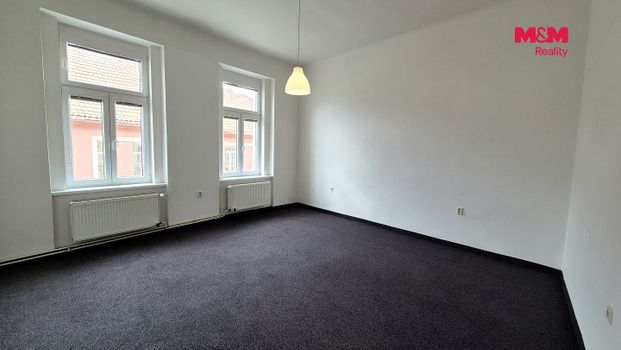 Pronájem bytu 2+1 56 m² - Photo 1