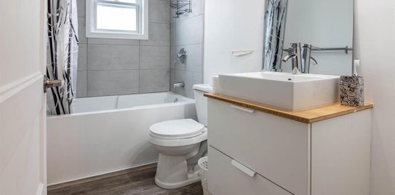 Immeuble - 476-484 Papineau 3 1/2 Rénové à Louer - Photo 2