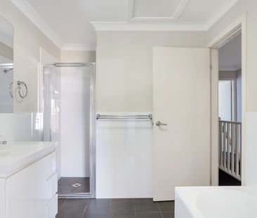 Easycare Townhouse Makes Low Maintenance Living Effortless - Photo 4