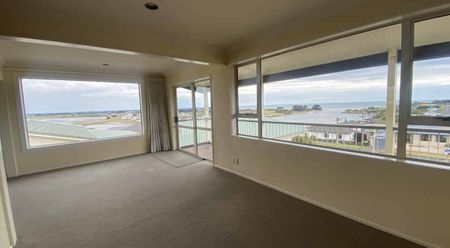 Riverton Sea Views - Photo 4