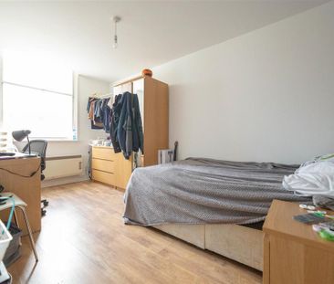 3 bedroom apartment to rent - Photo 5