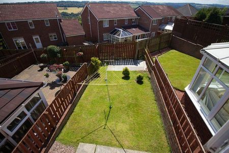 2 bedroom terraced house to rent - Photo 2