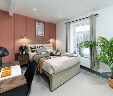 1 bedroom in a house share to rent - Photo 2