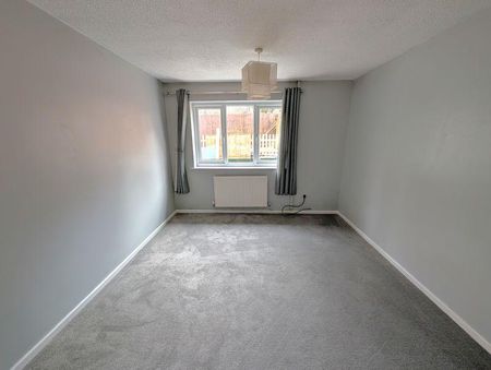 2 bedroom semi-detached bungalow to rent - Photo 5