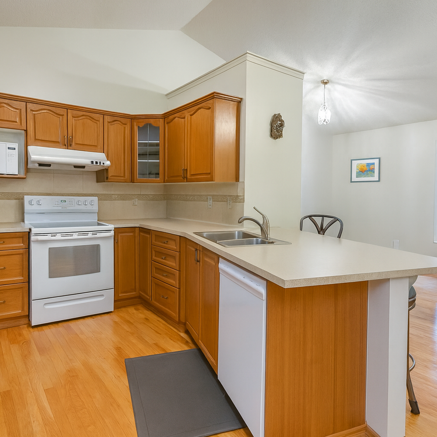 Backs Onto Green Space In Monterey Park – Spacious 4 Level Split With Double Garage - Photo 1