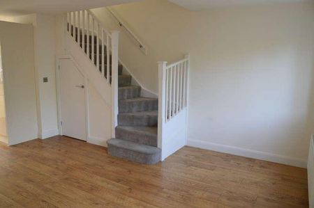 Farm Close, St Georges, BS22 - Photo 5