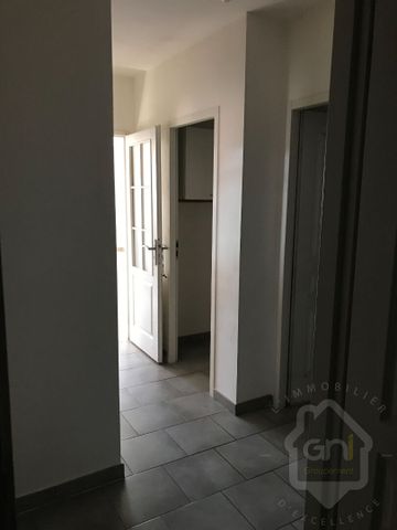 APPARTEMENT T3 au 1er étage À SEILLONS, - Photo 2