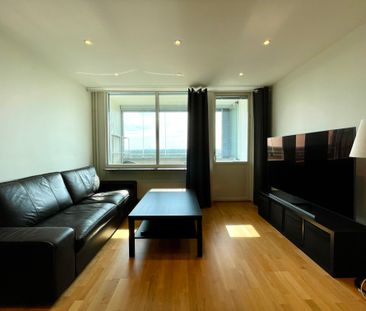 Hagalundsgatan, Solna - Foto 1