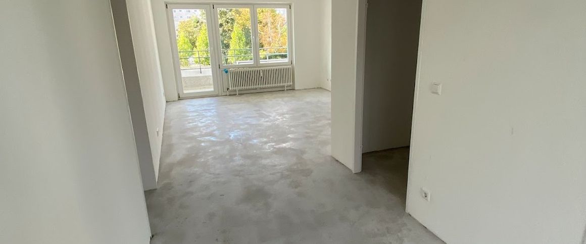 3-Zimmer-Wohnung mit Balkon // 2.OG links - Photo 1