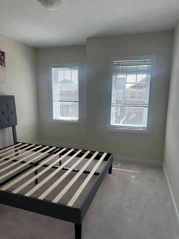 For Lease - 62 Downriver Drive, Welland, Ontario - Photo 4