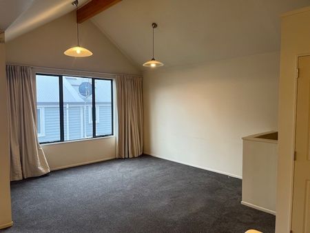 Walk to the Mount - Photo 2