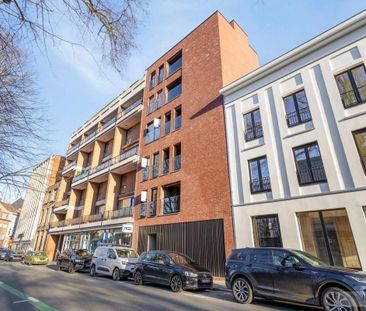 Appartement te huur in Kortrijk voor € 1.000 met 2 slaapkamers - Foto 1