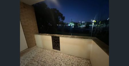 Conveniently located - Photo 5