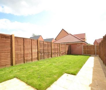 2 bedroom terraced house to rent - Photo 5