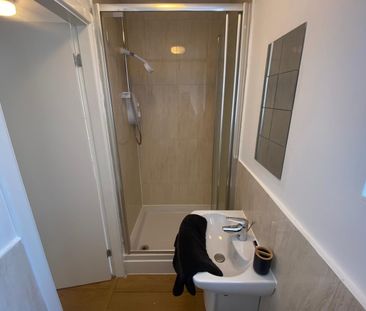 Studio Flat, Fosse Road North, LE3 - Photo 4