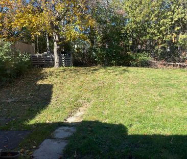 For Lease - 378 Aberdeen Avenue, Peterborough, Ontario - Photo 6