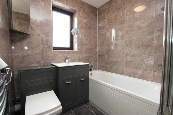 2 bedroom semi-detached house to rent - Photo 1