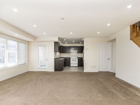 For Lease - 200 Veterans Drive Unit# 09, Brampton, Ontario - Photo 2