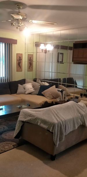 Gladstone Park - Photo 1