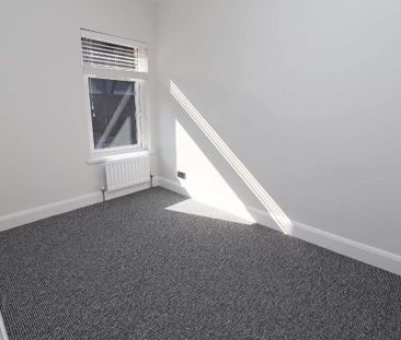 44 Olympia Drive, Belfast, BT12 6NH - Photo 3