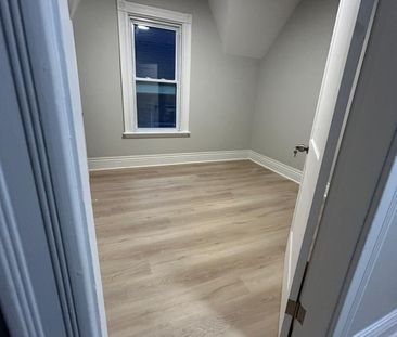 For Lease - 195 Colborne Street Unit# upper, London East, Ontario - Photo 1