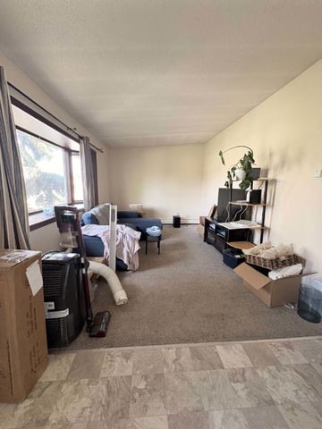 REDWOOD APARTMENTS - 15 - Photo 4