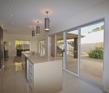 FULLY FURNISHED - AVAILABLE NOW - Photo 2
