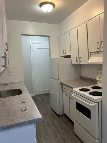 390 Guelph Line - Photo 4