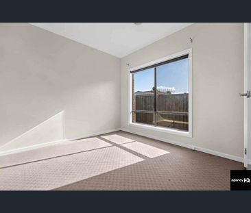 22 Olympic Circuit, Strathtulloh, Vic 3338 - Photo 2