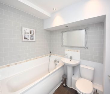 2 bed House - Mews for Rent - Photo 5
