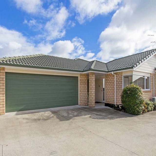 Quiet & Sunny Howick Home with Fully-fenced Garden - Photo 1