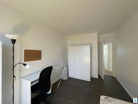 Location Appartement 5 pièces 66m² - Photo 3