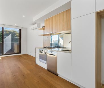 Register to Inspect / Contemporary 1-Bedroom Apartment with Secure ... - Photo 3