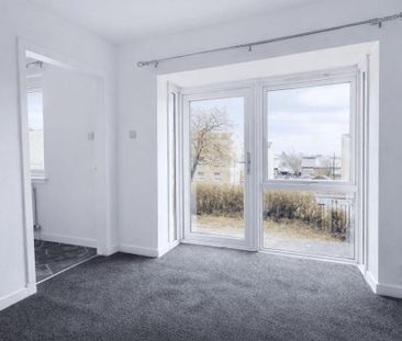 3 bedroom end of terrace house to rent - Photo 1