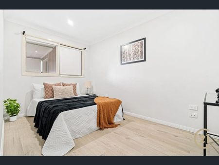 Modern Family Home Opposite Park - Prime Toongabbie Heights Location!! - Photo 5