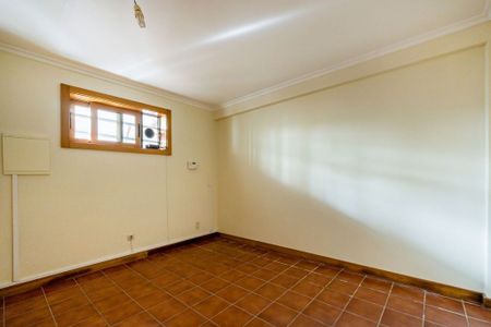 4 bedroom luxury House for rent in Porto, Distrito do Porto - Photo 2