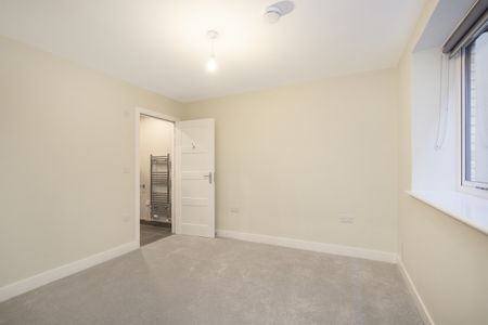 2 Bed Flat, Finchley Lane, NW4 - Photo 4