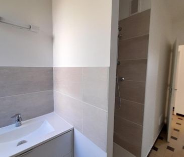 Location Appartement 3 pièces 51m² VILLEURBANNE 69100 - Photo 4