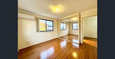 Three bedrrom townhouse available now - Photo 5