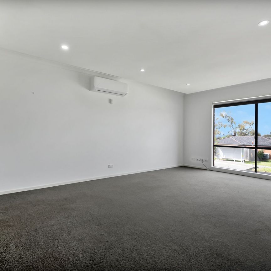 Spacious Family Home - Photo 1