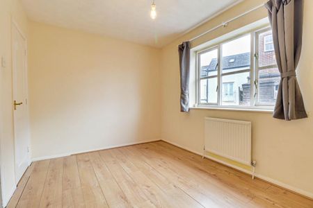 3 bedroom terraced house to rent - Photo 2