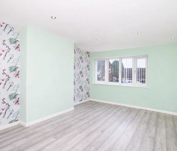 2 bedroom Bungalow To Let Total Size: 657 SQ FT - Photo 2